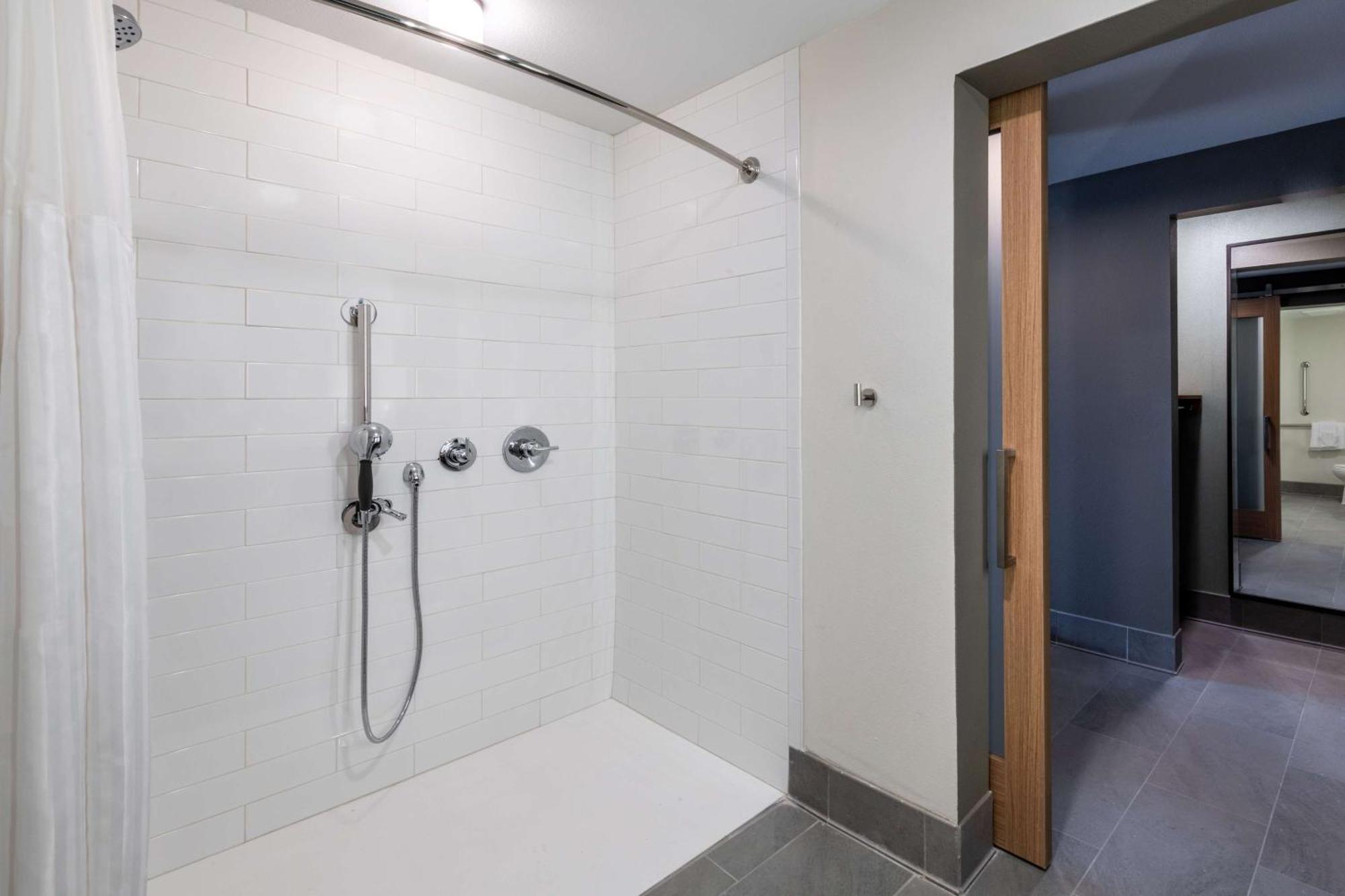 Hilton Garden Inn Longmont Extérieur photo